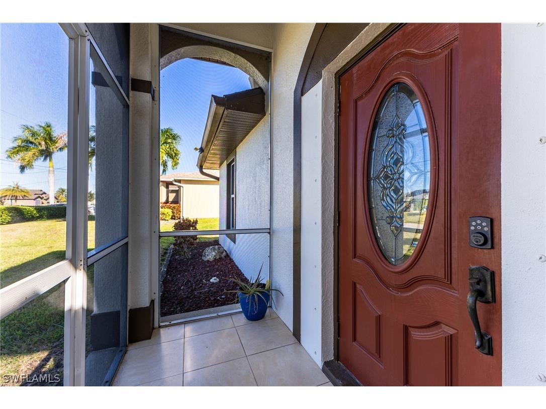 2705 SW 21st Place Cape Coral FL 33914 226010630 image3