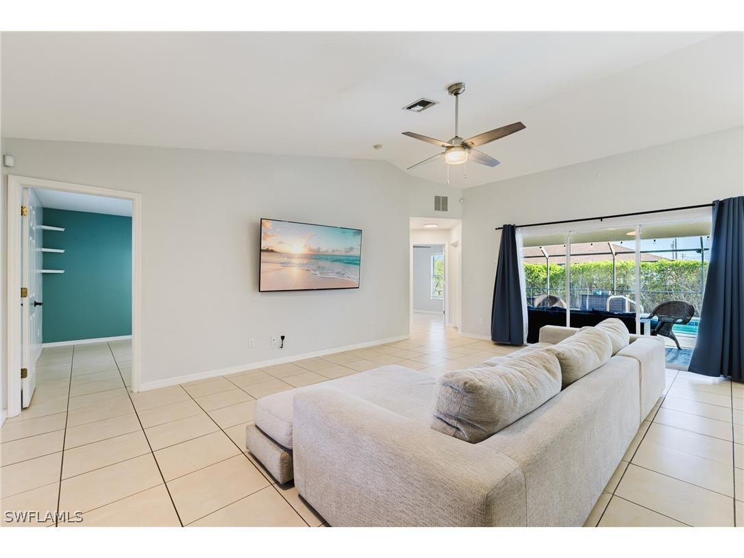 2705 SW 21st Place Cape Coral FL 33914 226010630 image4