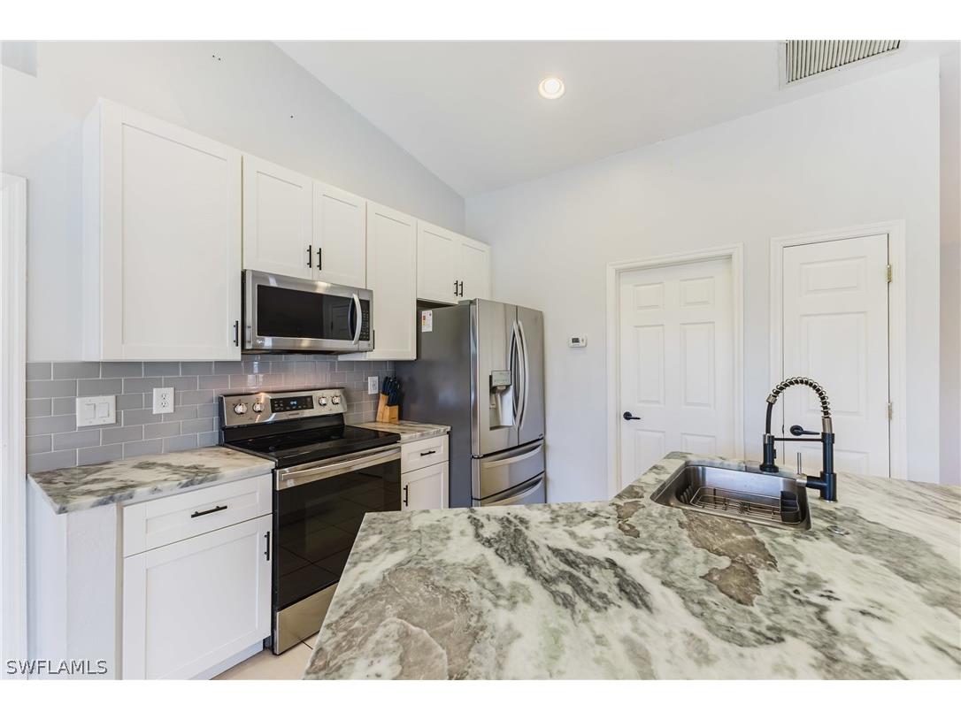 2705 SW 21st Place Cape Coral FL 33914 226010630 image9