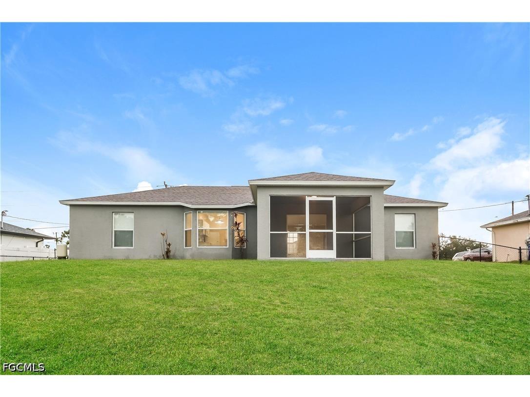 2705 Villa Avenue S Lehigh Acres FL 33976 2026015599 image15