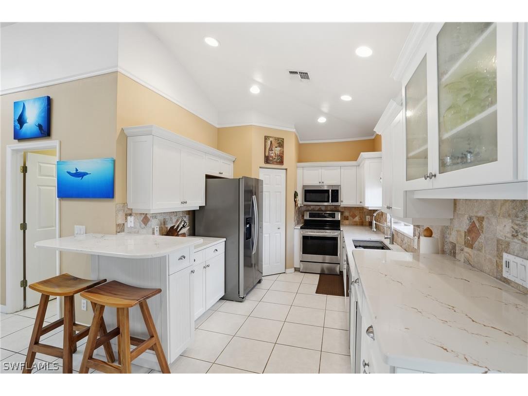 27051 Flamingo Drive Bonita Springs FL 34135 226009505 image10