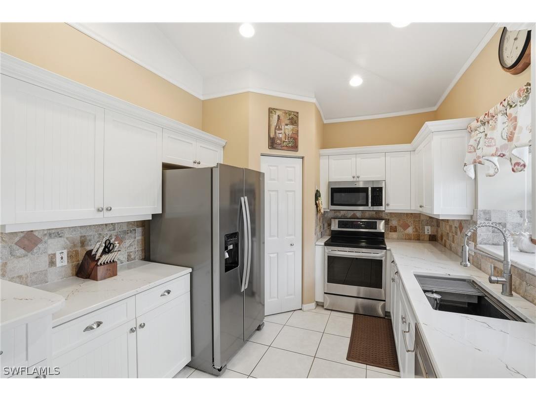 27051 Flamingo Drive Bonita Springs FL 34135 226009505 image12