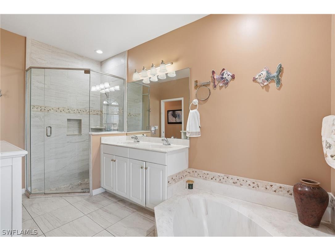27051 Flamingo Drive Bonita Springs FL 34135 226009505 image17