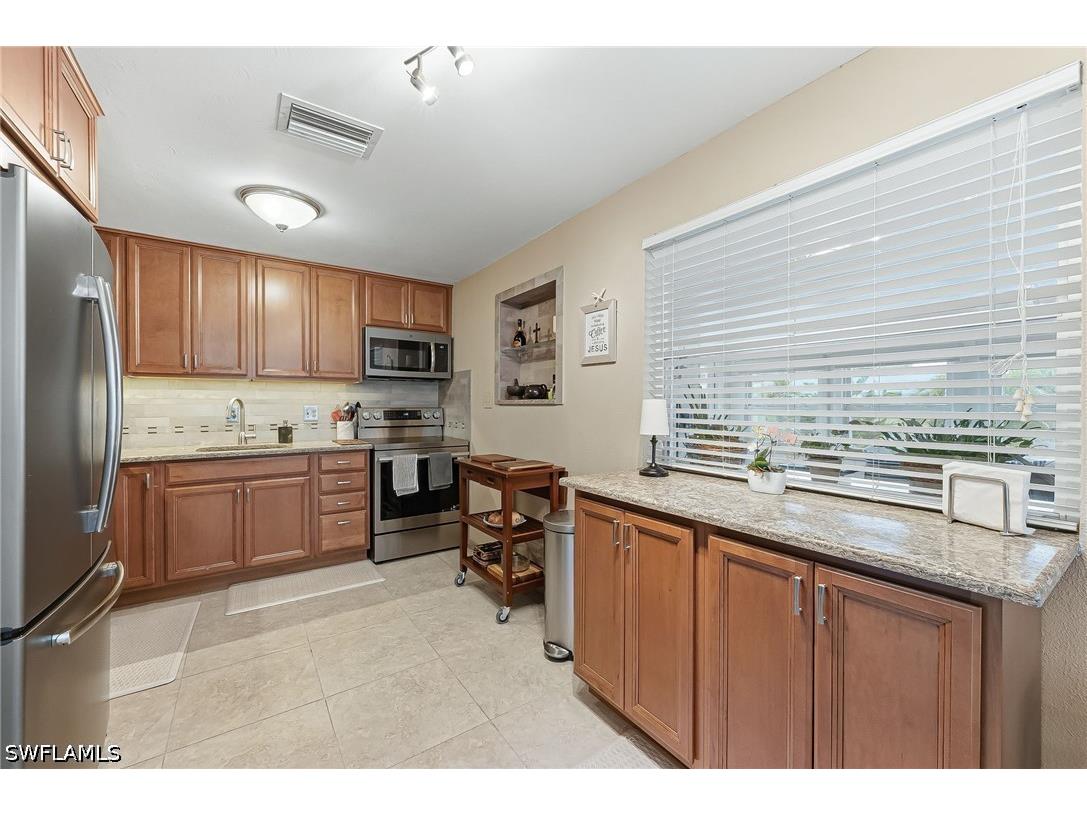 27051 Sun Aqua Lane Bonita Springs FL 34135 226021411 image8