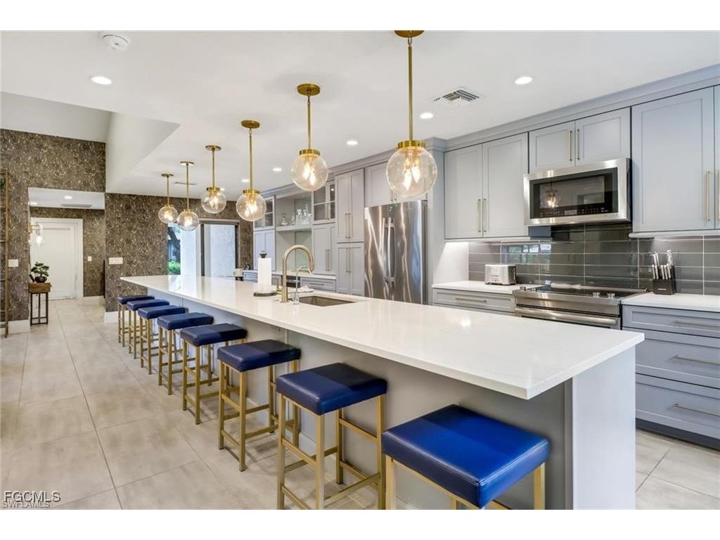 27052 Kindlewood Lane Bonita Springs FL 34134 2026006200 image1