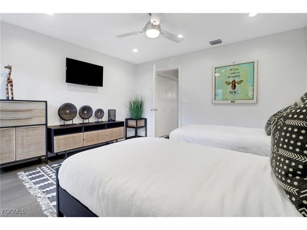 27052 Kindlewood Lane Bonita Springs FL 34134 2026006200 image21