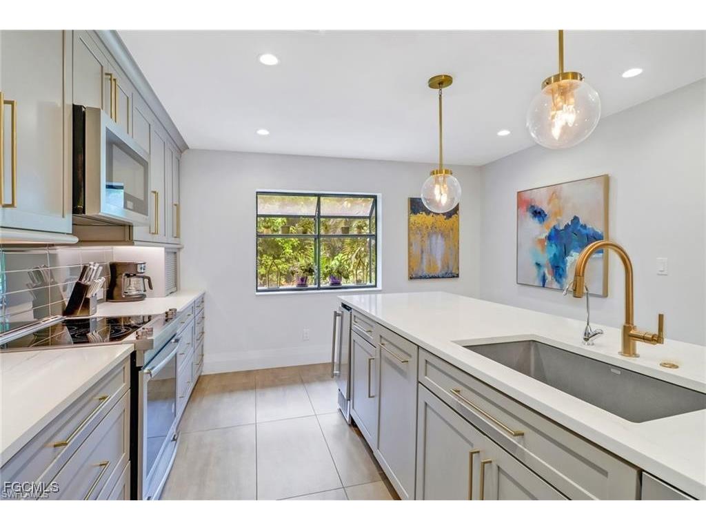 27052 Kindlewood Lane Bonita Springs FL 34134 2026006200 image4