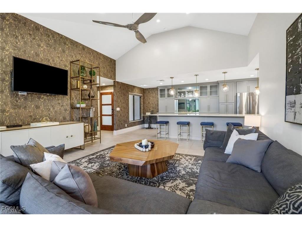 27052 Kindlewood Lane Bonita Springs FL 34134 2026006200 image7