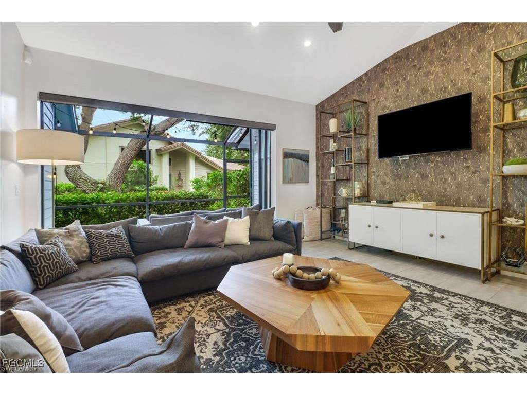 27052 Kindlewood Lane Bonita Springs FL 34134 2026006200 image8