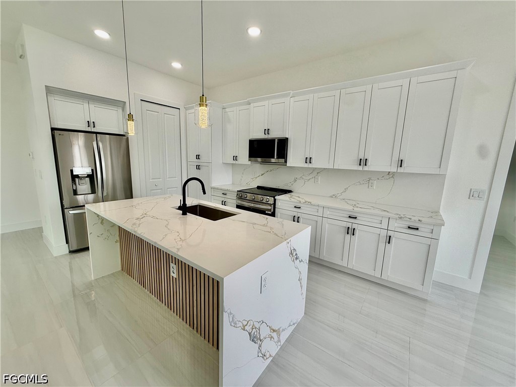2706 Floyd Avenue S Lehigh Acres FL 33976 2026024512 image13