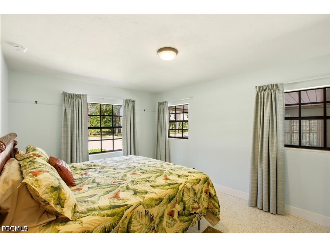 2706 Rhode Island Avenue Fort Myers FL 33916 2026017724 image14