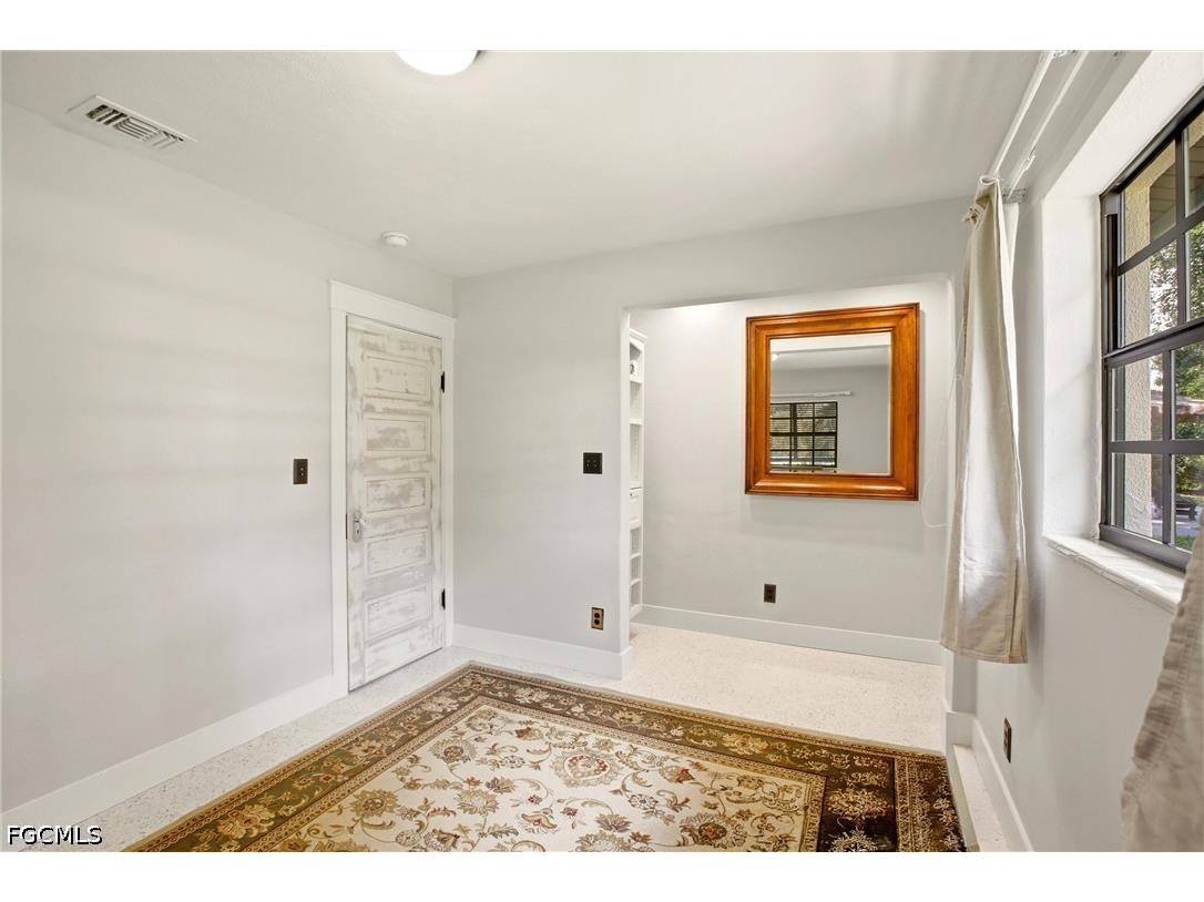 2706 Rhode Island Avenue Fort Myers FL 33916 2026017724 image19