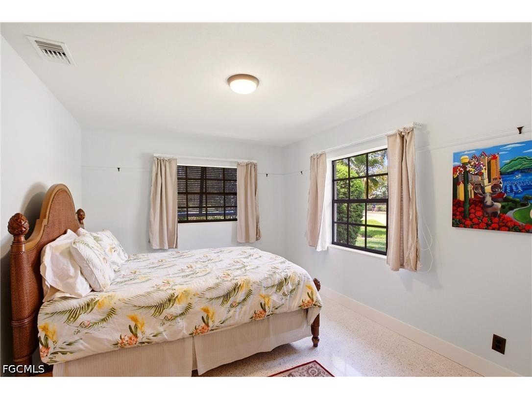 2706 Rhode Island Avenue Fort Myers FL 33916 2026017724 image21