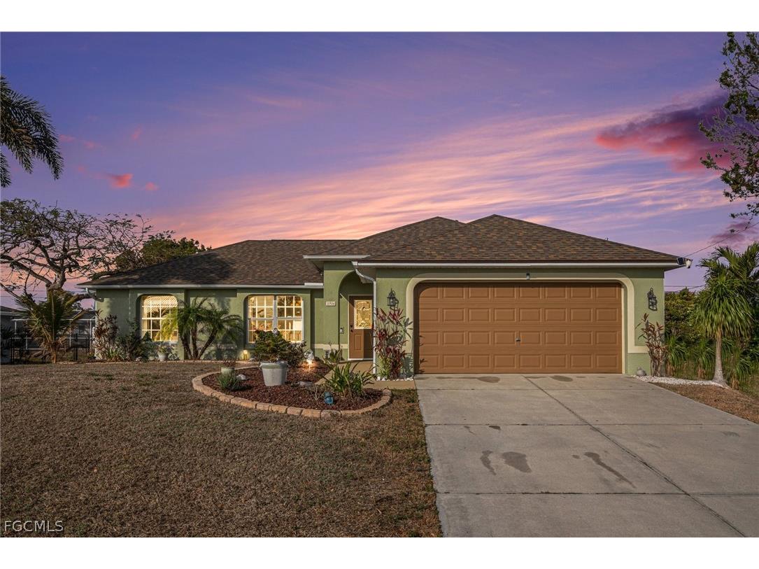 2706 SW 3rd Place Cape Coral FL 33914 2026009290 image1
