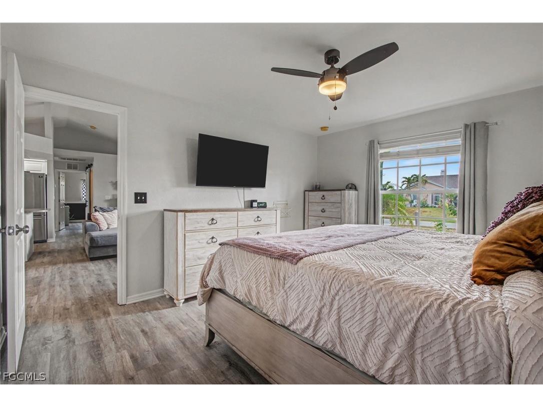 2706 SW 3rd Place Cape Coral FL 33914 2026009290 image14