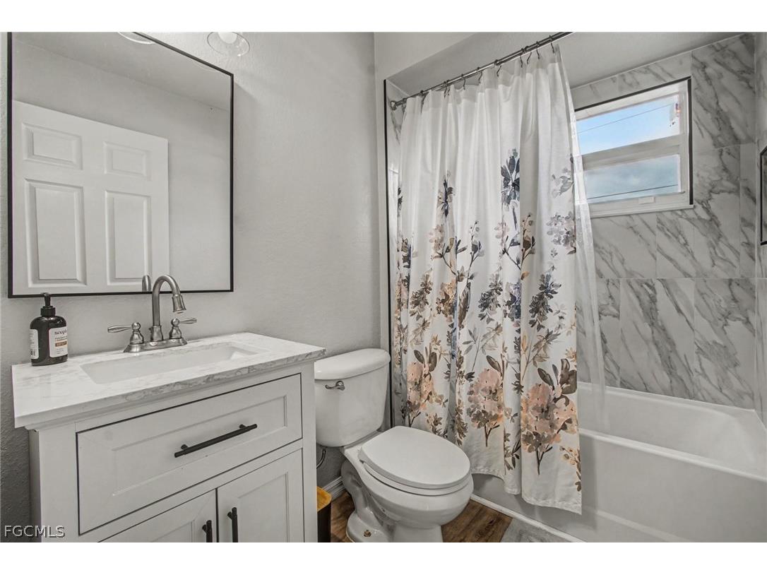2706 SW 3rd Place Cape Coral FL 33914 2026009290 image21
