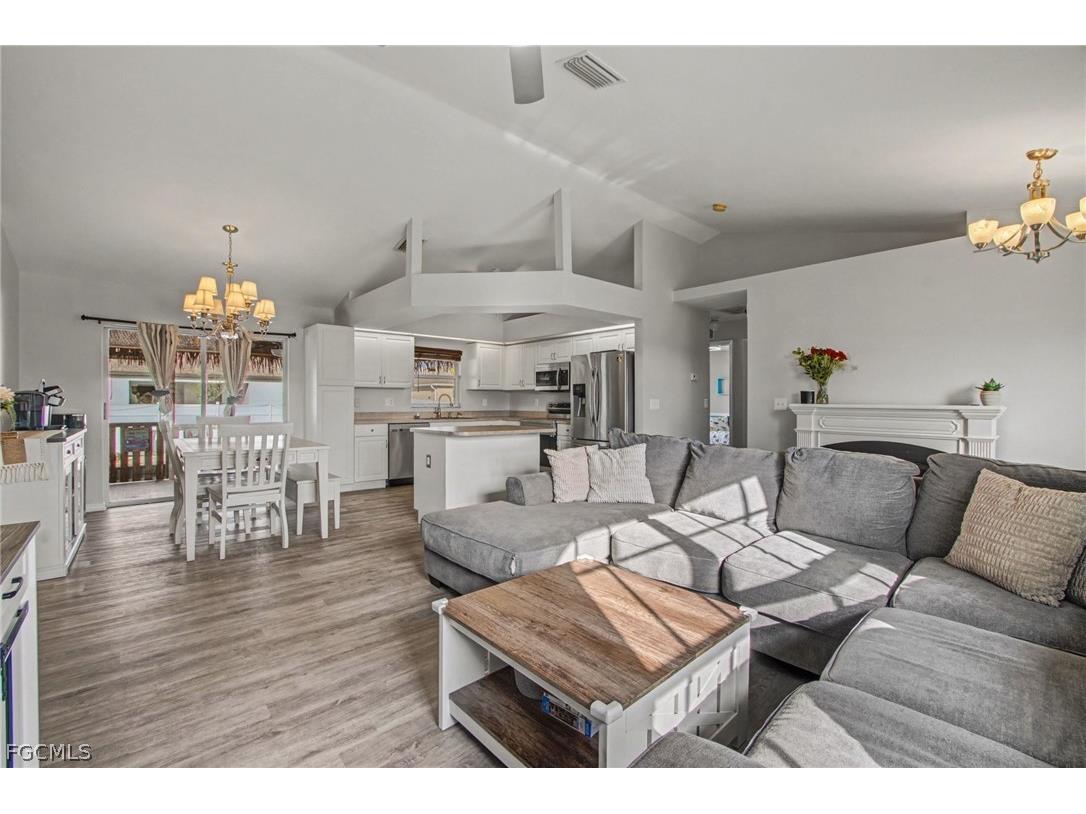 2706 SW 3rd Place Cape Coral FL 33914 2026009290 image5