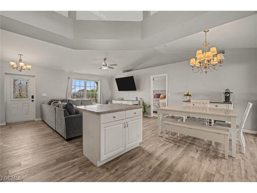 2706 SW 3rd Place Cape Coral FL 33914 2026009290 image6