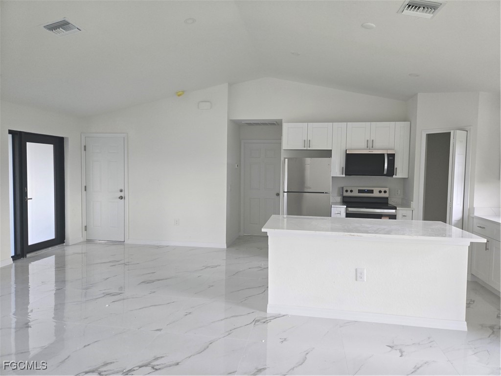 2707 30th Street SW Lehigh Acres FL 33976 2025009431 image6