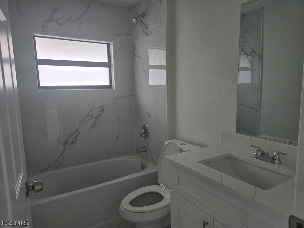 2707 30th Street SW Lehigh Acres FL 33976 2026006695 image8