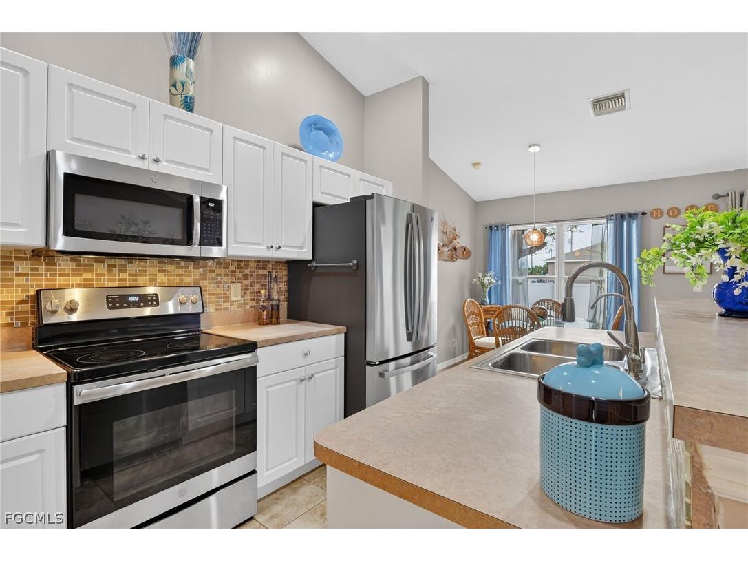 2707 NE 5th Avenue Cape Coral FL 33909 2026013195 image15