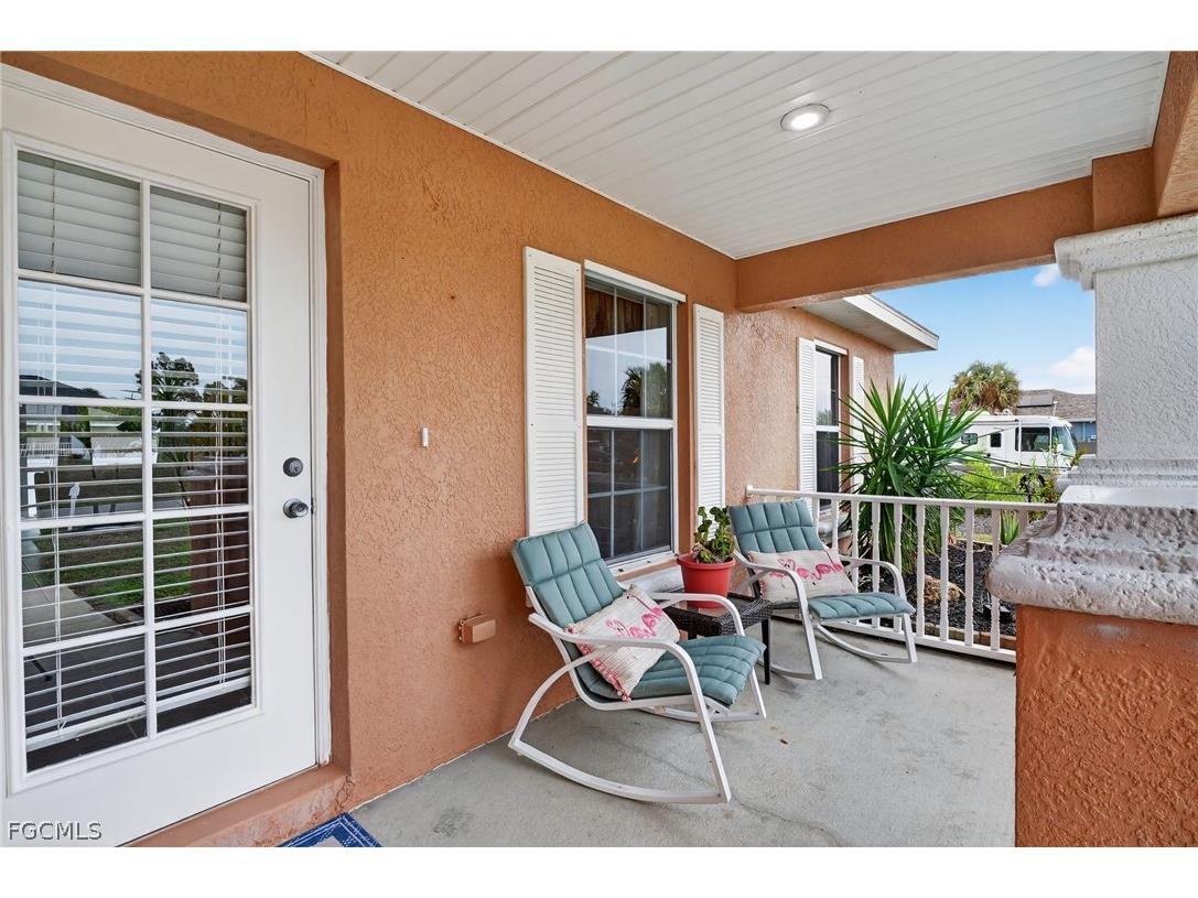 2707 NE 5th Avenue Cape Coral FL 33909 2026013195 image3