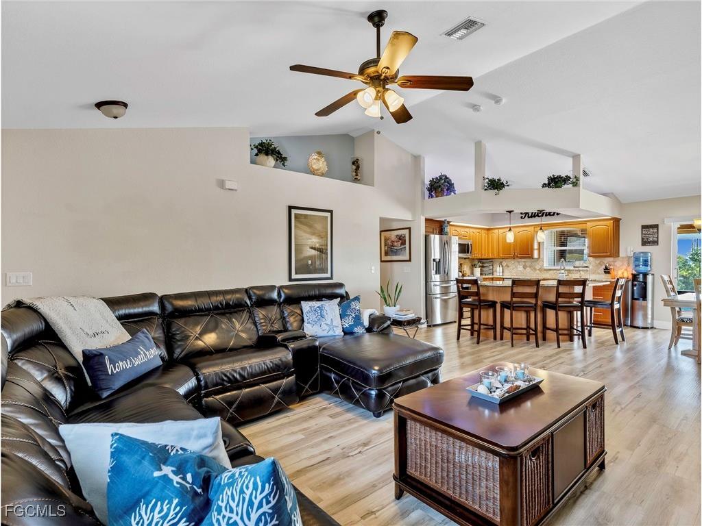 2707 NE 5th Place Cape Coral FL 33909 2025010386 image11