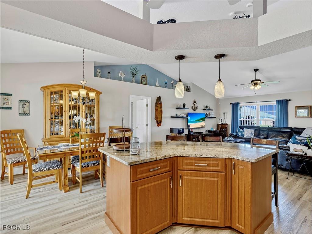 2707 NE 5th Place Cape Coral FL 33909 2025010386 image17