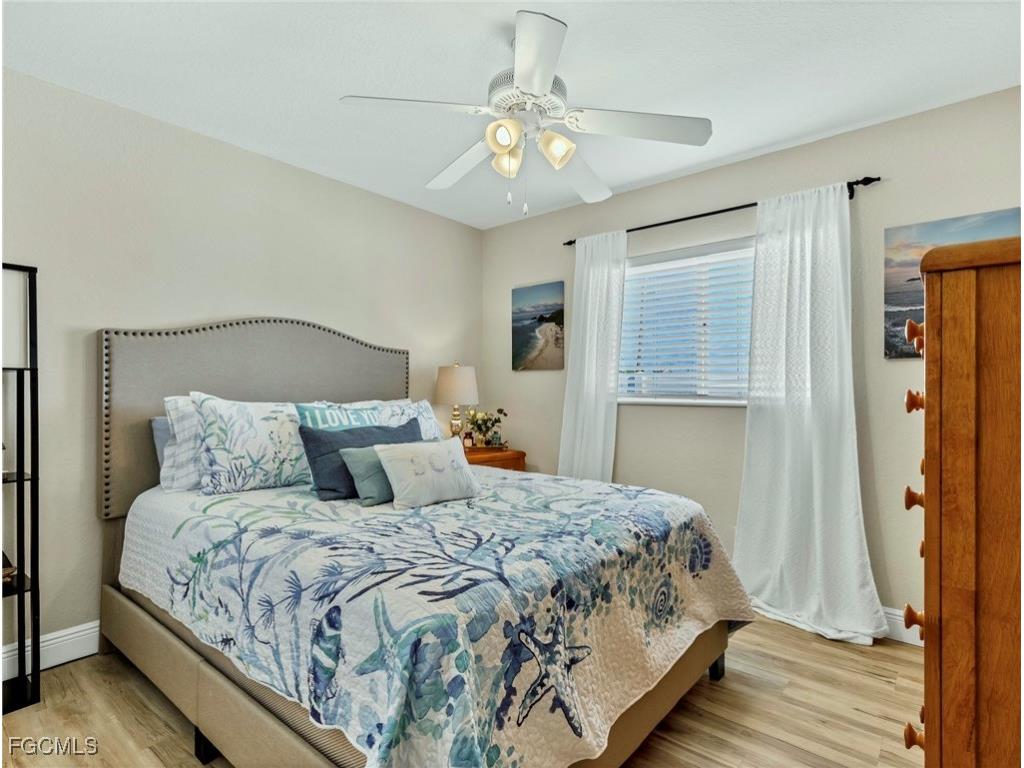 2707 NE 5th Place Cape Coral FL 33909 2025010386 image24