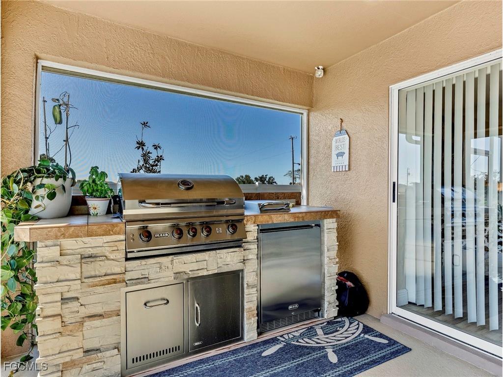 2707 NE 5th Place Cape Coral FL 33909 2025010386 image32