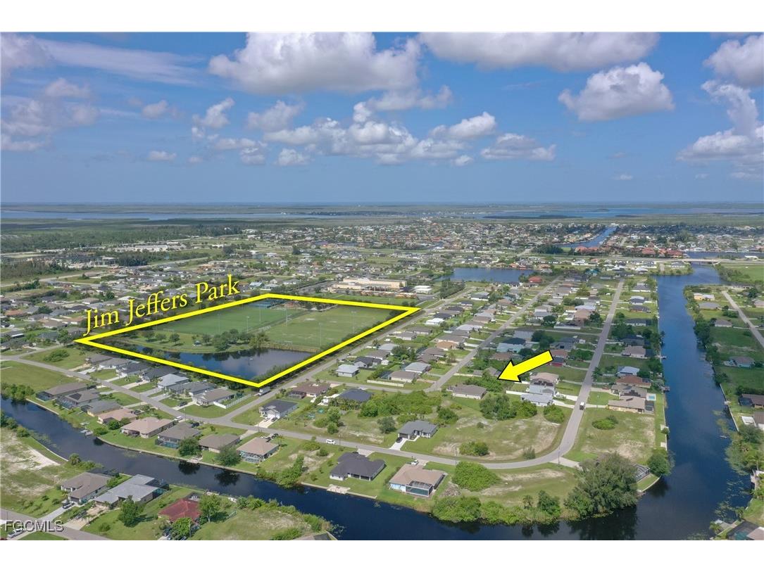 2707 SW 2nd Lane Cape Coral FL 33991 2026004828 image2