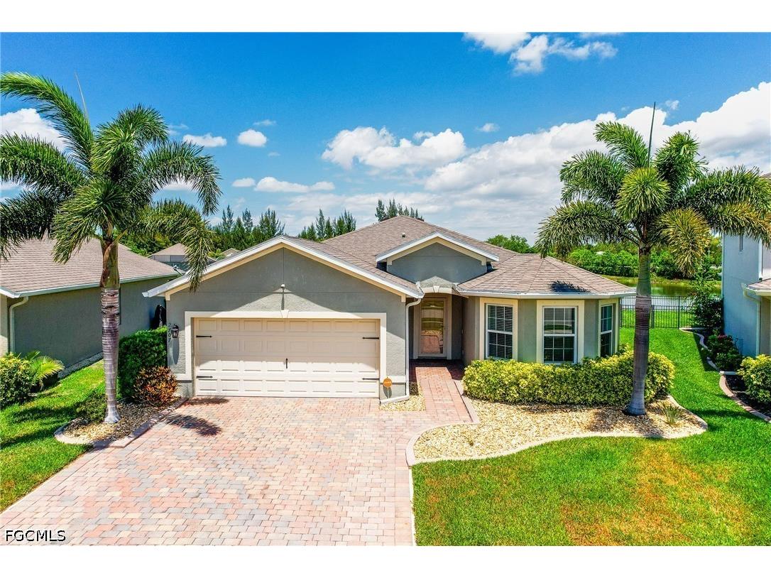 2707 Tarragona Court Cape Coral FL 33909 2026020348 image1