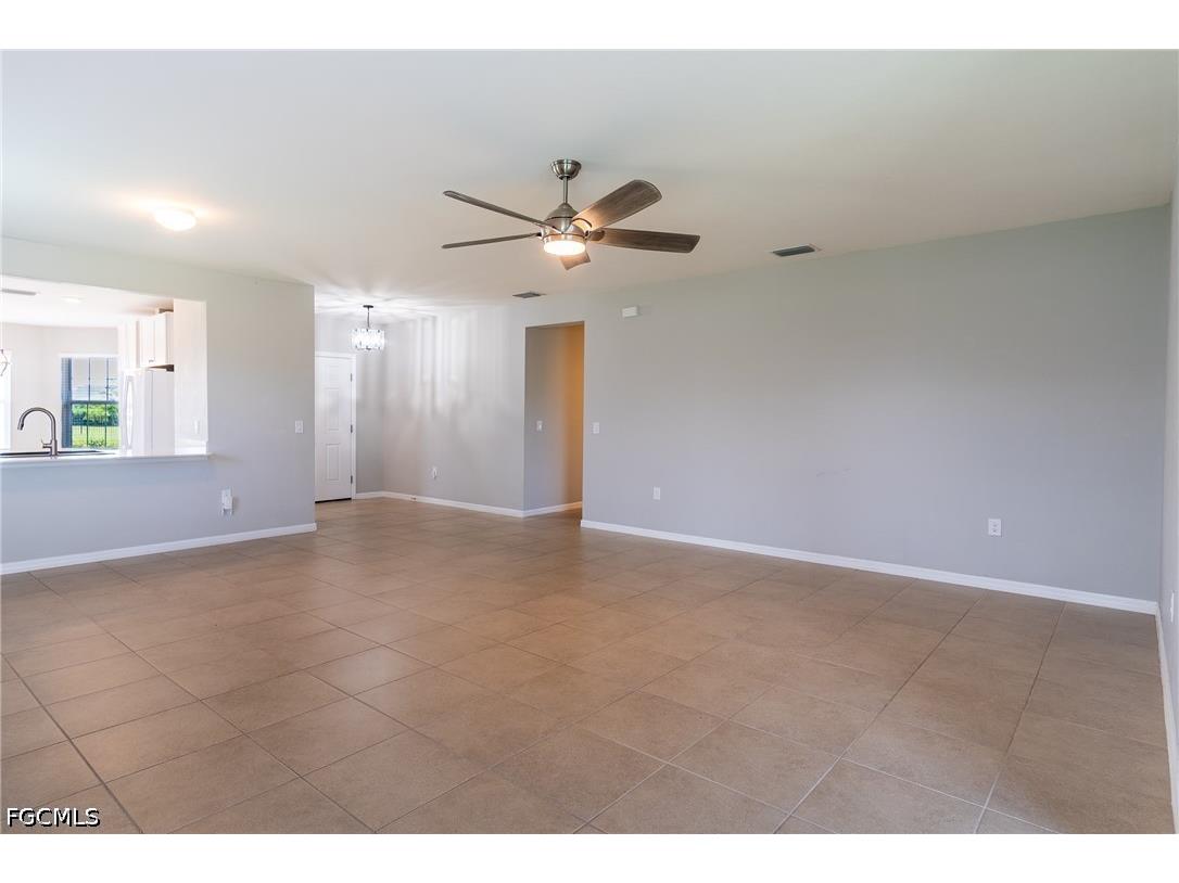 2707 Tarragona Court Cape Coral FL 33909 2026020348 image11