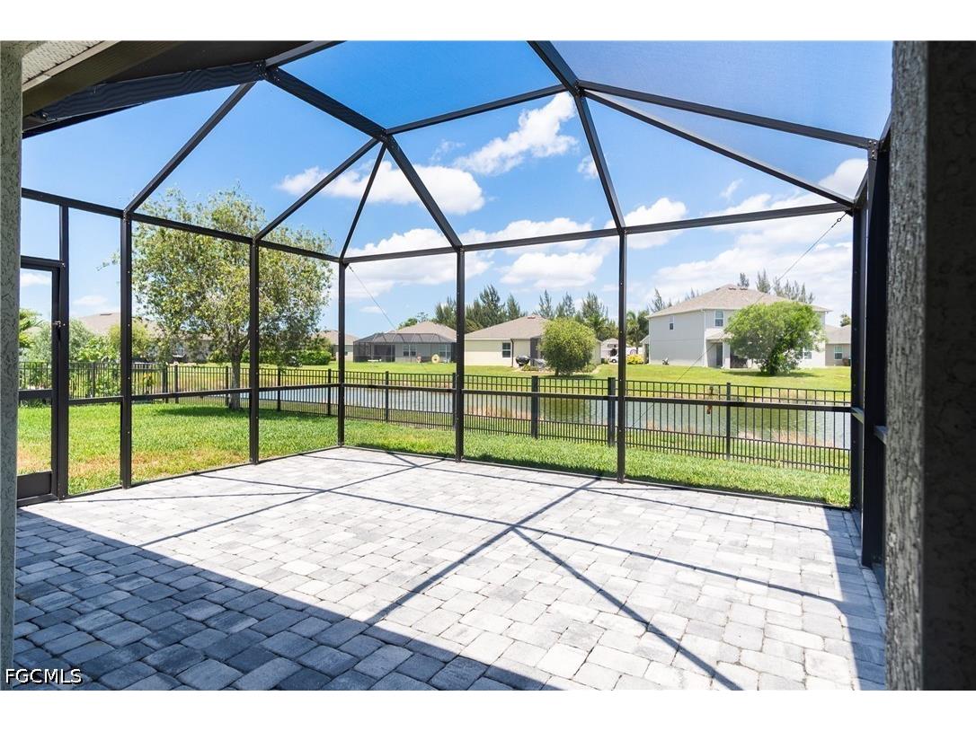 2707 Tarragona Court Cape Coral FL 33909 2026020348 image29