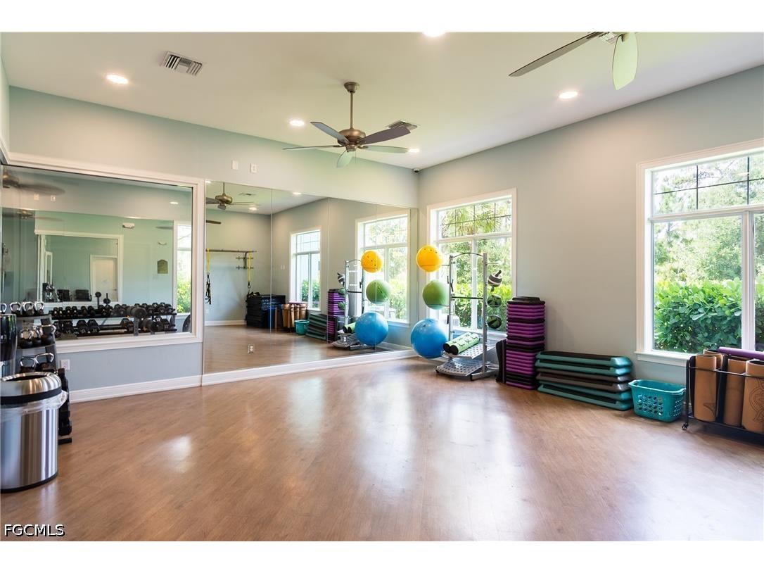 2707 Tarragona Court Cape Coral FL 33909 2026020348 image40