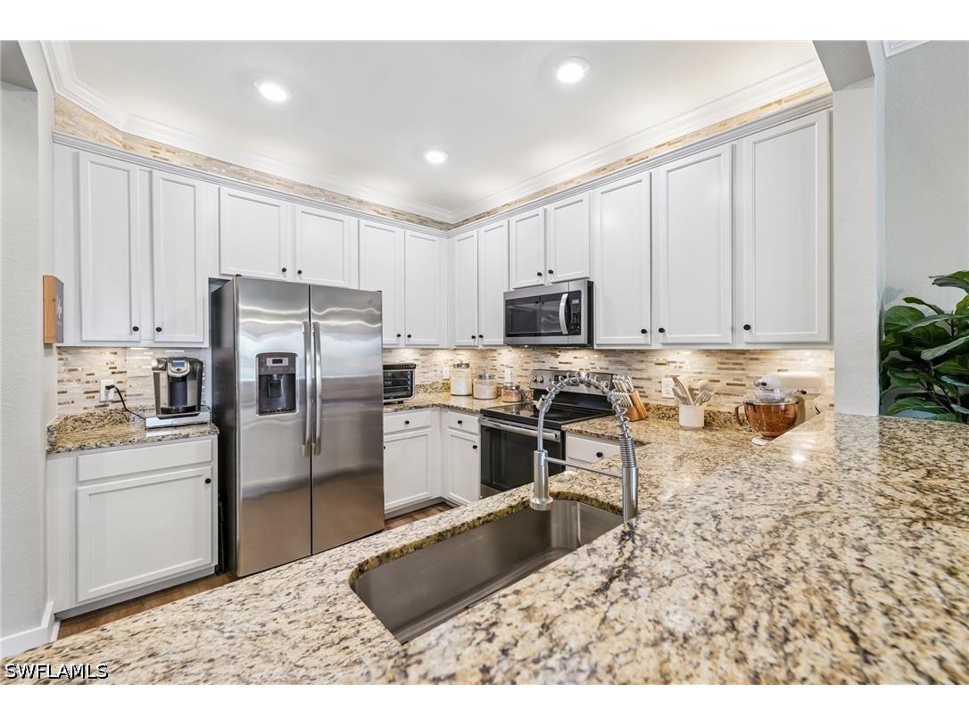 2708 Blossom Way Naples FL 34120 226018318 image13