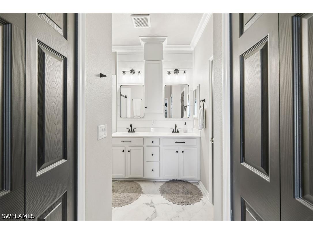 2708 Blossom Way Naples FL 34120 226018318 image22