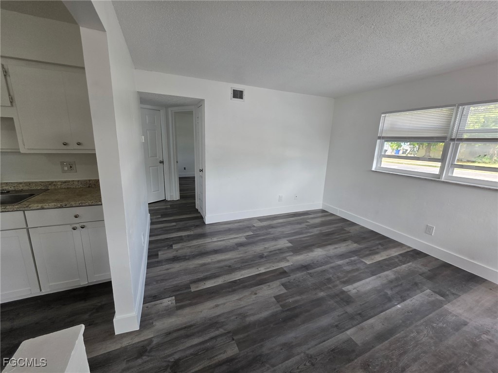 2708 Broadway #4 Fort Myers FL 33901 2025025866 image7