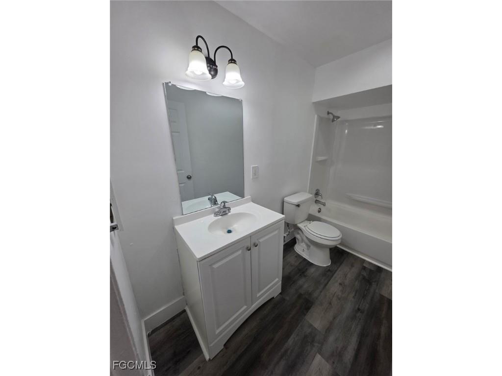 2708 Broadway #4 Fort Myers FL 33901 2025025866 image9