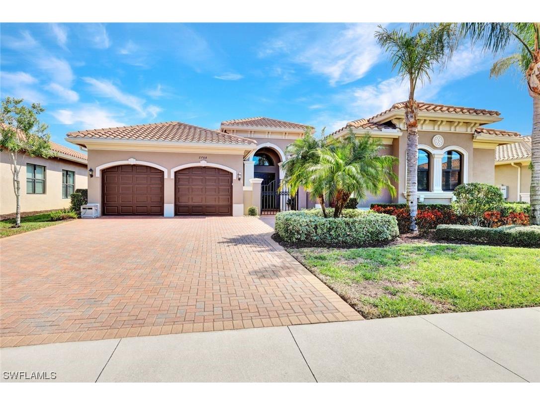 2708 Crystal Way Naples FL 34119 224018484 image1