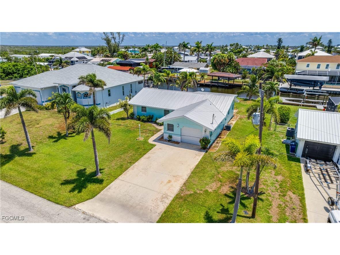 2708 Mangrove Street Saint James City FL 33956 2025003952 image31