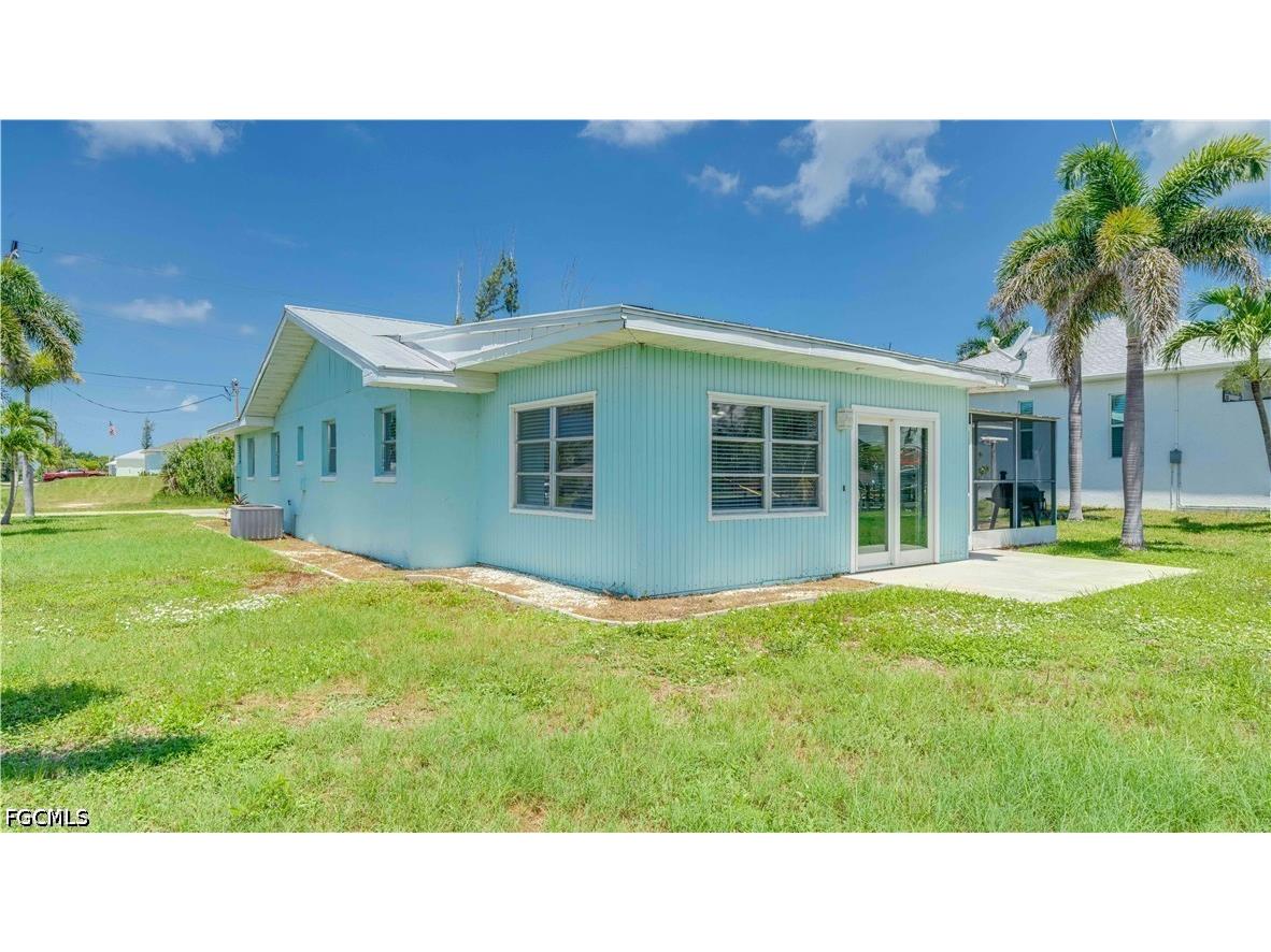 2708 Mangrove Street Saint James City FL 33956 2026019466 image32