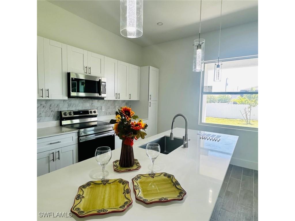 2708 SW 4th Terrace Cape Coral FL 33991 225066542 image9