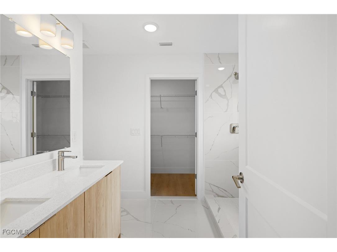 2709 22nd Street SW Lehigh Acres FL 33976 2025013562 image5