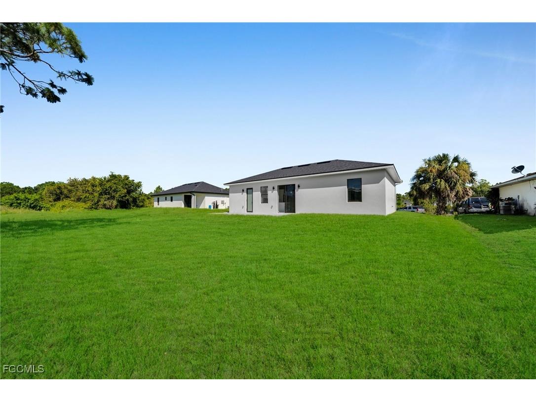 2709 50th Street W Lehigh Acres FL 33971 2025011091 image29