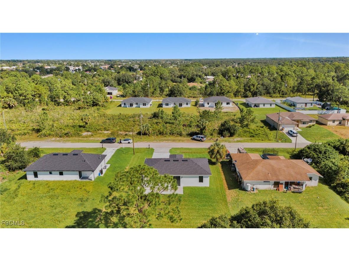 2709 50th Street W Lehigh Acres FL 33971 2025011091 image37