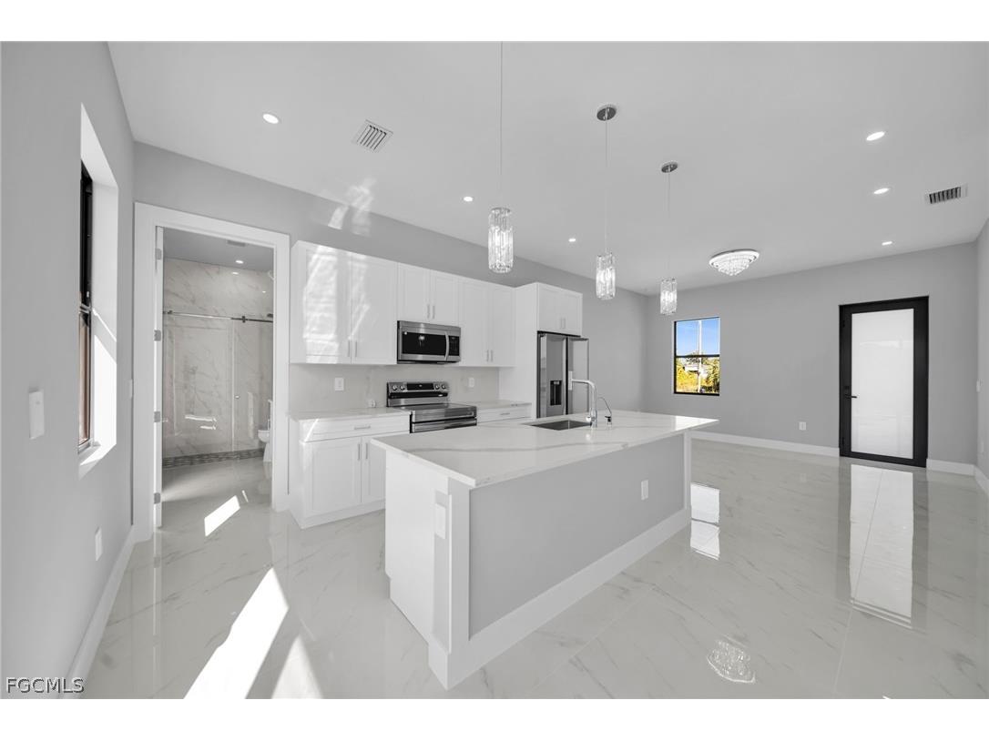 2709 50th Street W Lehigh Acres FL 33971 2026006585 image6