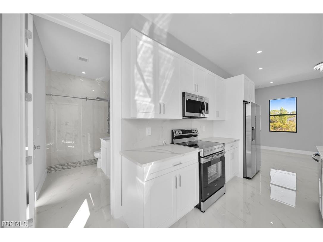 2709 50th Street W Lehigh Acres FL 33971 2026006585 image9