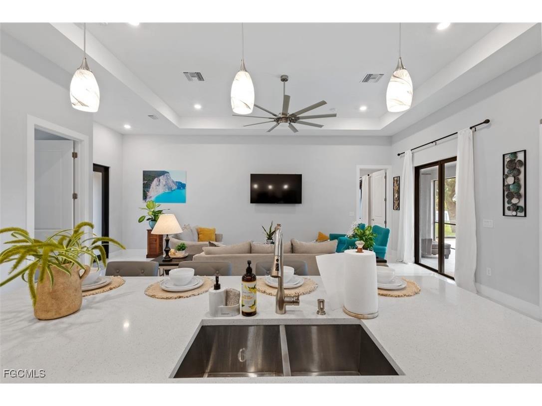 2709 6th Street W Lehigh Acres FL 33971 2025023550 image10