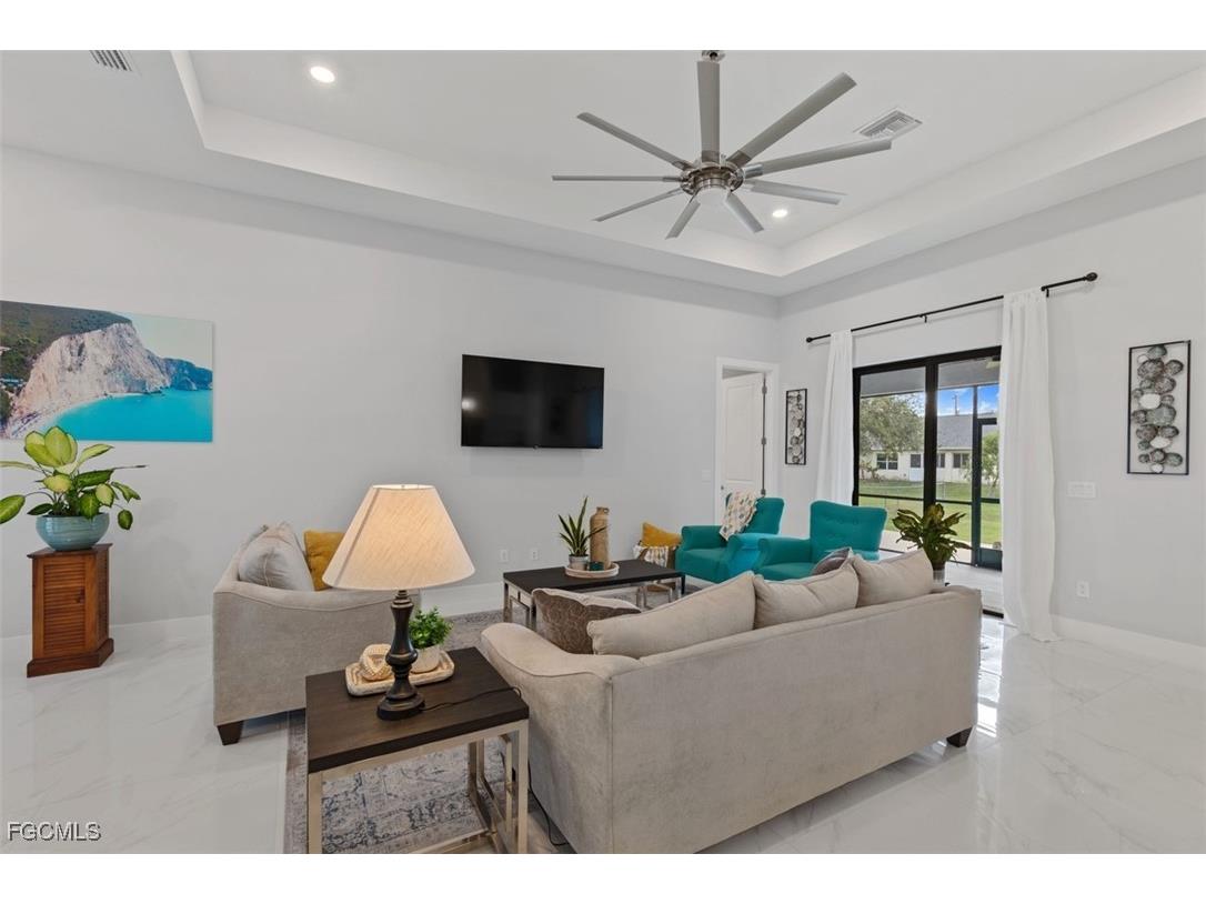 2709 6th Street W Lehigh Acres FL 33971 2025023550 image5